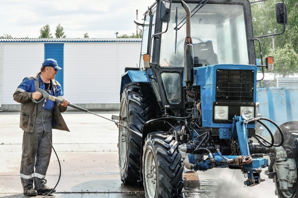 CosmétiCar, lavage écologique de machines agricoles