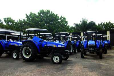 New Holland fournit un parc de 125 tracteurs au ministère  de l'Agriculture et de l'alimentation du Ghana