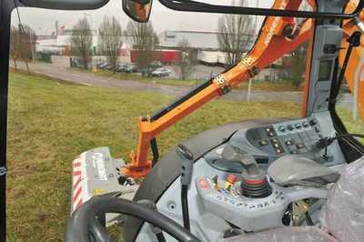 Valtra propose les cabines municipalité et municipalité + sur les tracteurs de la Série N en version HiTech